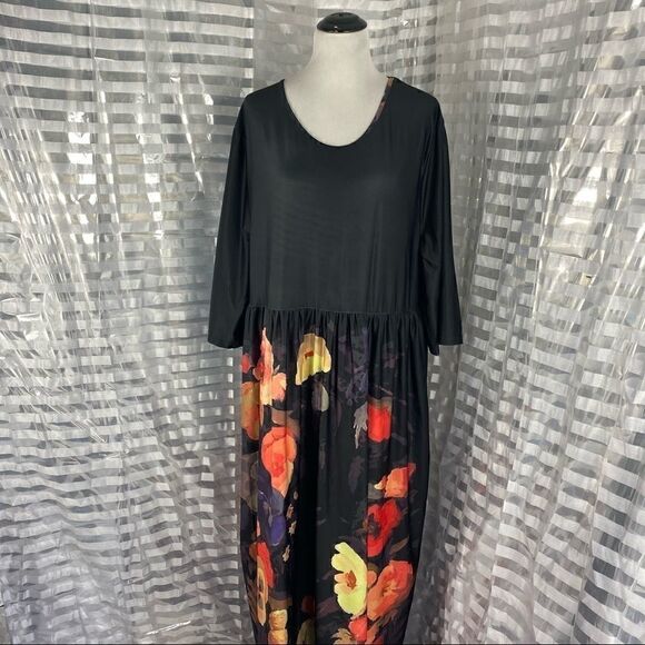 C Dear Quarter Sleeve Black With Floral Maxi Dress - Picture 2 of 8